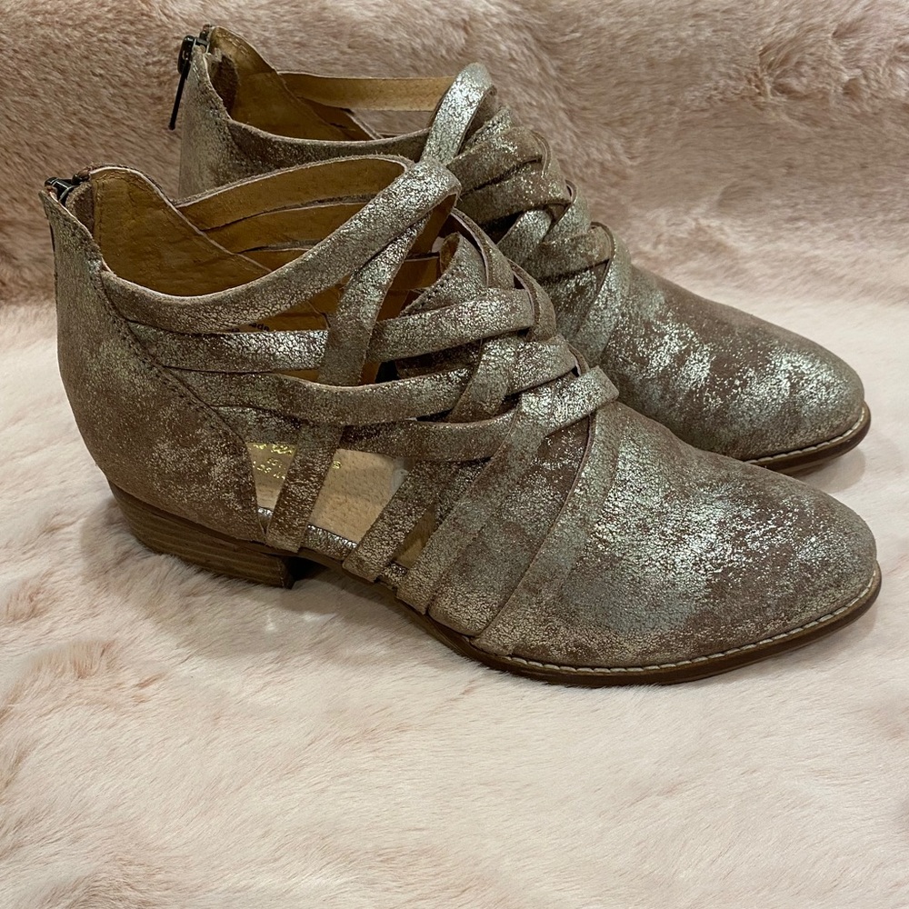 Anthropologie Seychelles Gold Booties